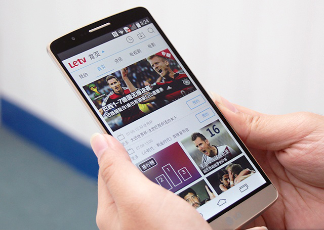 一个手机的最大的黑点,手机黑边到底是什么?