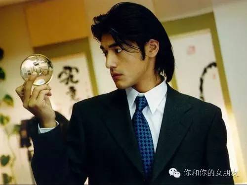 长脸发际线高男生修容教程,鬓角修容