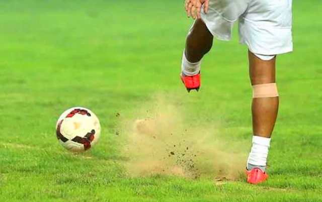 2020年全国再建3200多块足球场,170个足球场