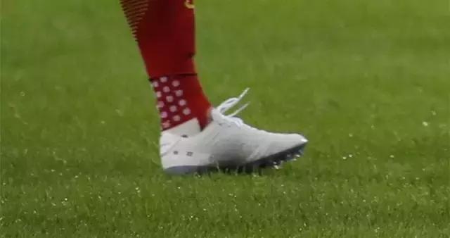 郑智十二强赛,郑智在国家队穿几号球衣