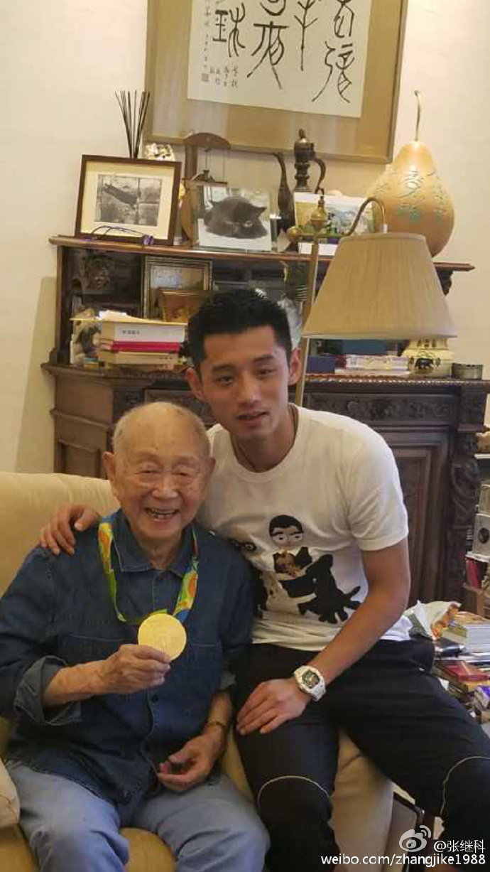 张继科时尚健康,张继科的四种穿搭