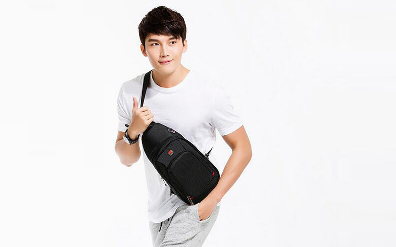 160斤女生五一出游包包,出游包包hellokitty