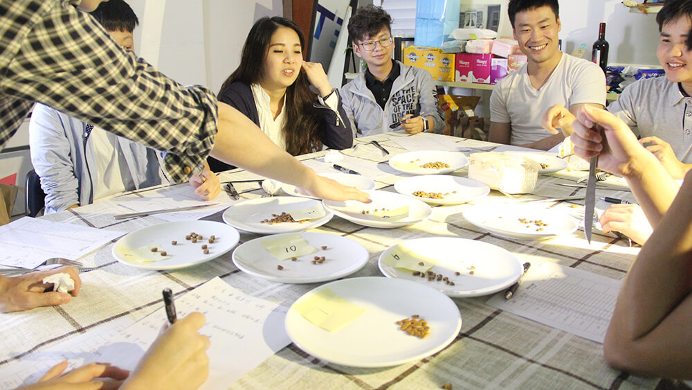 食屎啦，是一种什么样的体验|丧心病狂之狗粮试吃