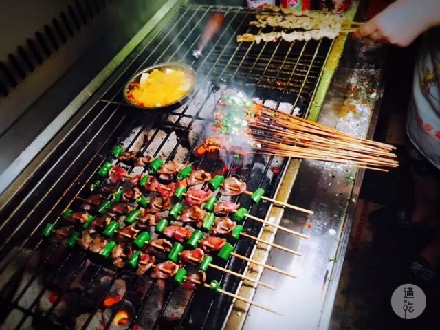 你以为的自贡实际上的自贡,自贡菜又辣又咸