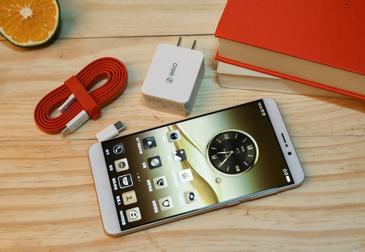 安兔兔最高跑分手机,安兔兔跑分骁龙865吊打a14