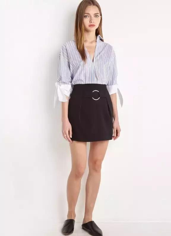 初秋减龄条纹衬衣,粉色初秋衬衣气质百搭