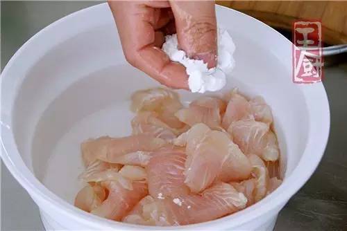 酸菜鱼家庭版龙利鱼,用龙利鱼做酸菜鱼正宗做法