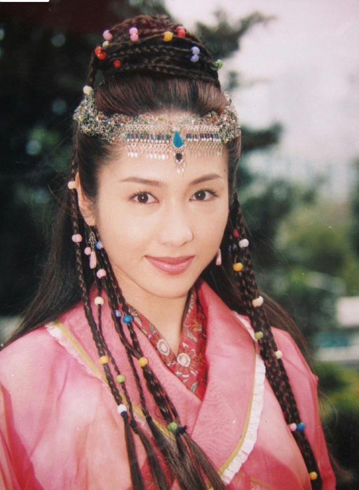 最美殷素素48岁没赘肉,最美殷素素米雪