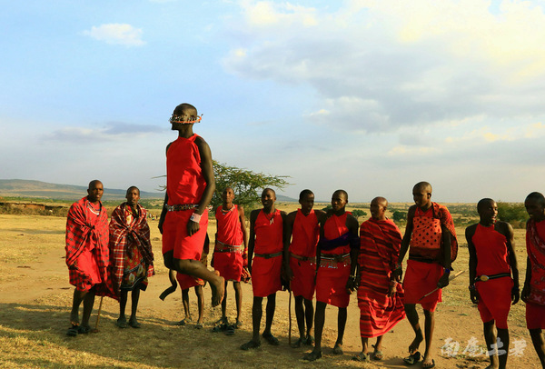 爱玩漂浮的马赛人