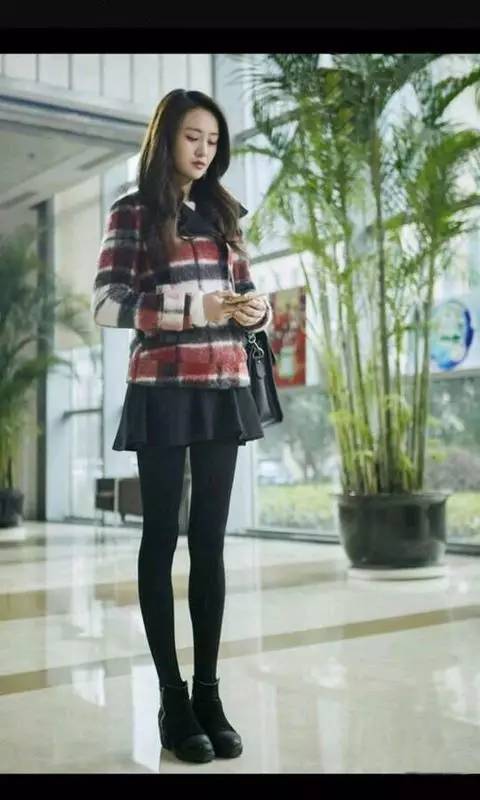 x宝明星同款好看吗,凯特王妃同款粉色包包