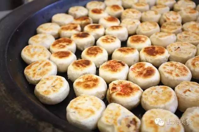上海本地人吃的鲜肉月饼,上海这些老字号里的鲜肉月饼