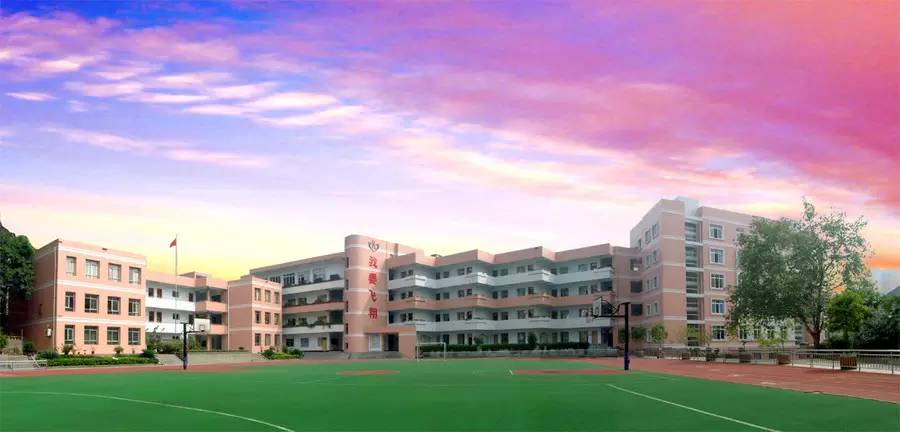 走进小学北碚,走进最美校园