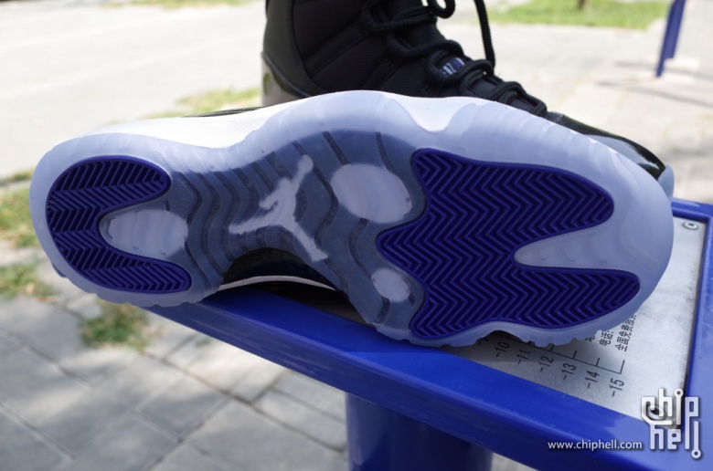 货王！国内土豪论坛惊现全新大灌篮AirJordan11“SpaceJam”上脚