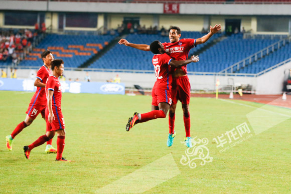 重庆力帆延边富德尼古拉,重庆斯威保级成功视频