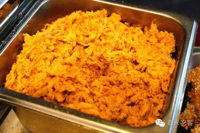 福利网红鸡蛋饼来江南摩尔啦!土豪版简约款自助随心配,你还坐得住?NO.405