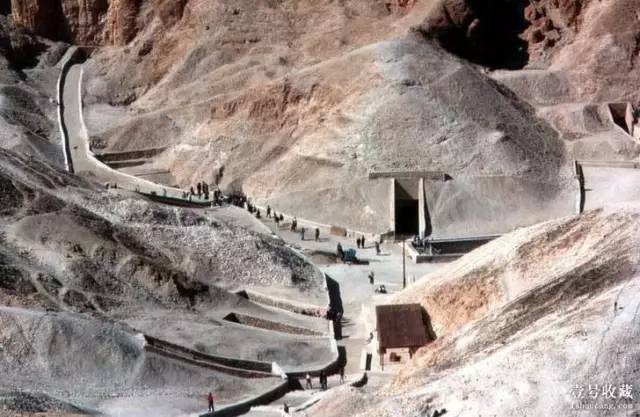 壹闻：修补漏水天花板发现400年前名画估值8.8亿