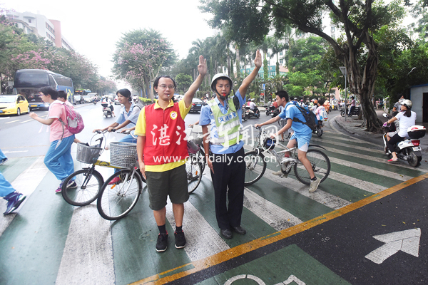 车水马龙中“眼观六路”