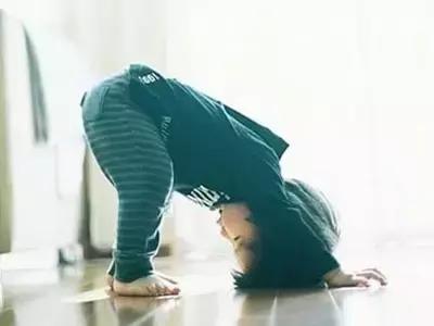 儿童抽动症与精神病的区别,儿童抽动症和自闭症一样吗