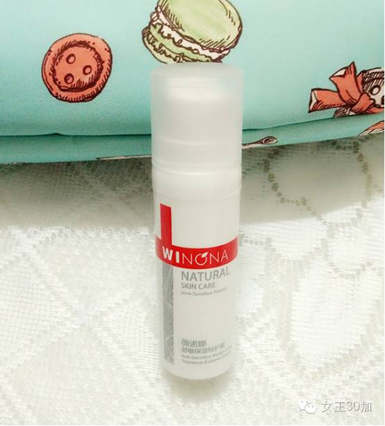 去旅行带什么护肤,出游化妆包便携