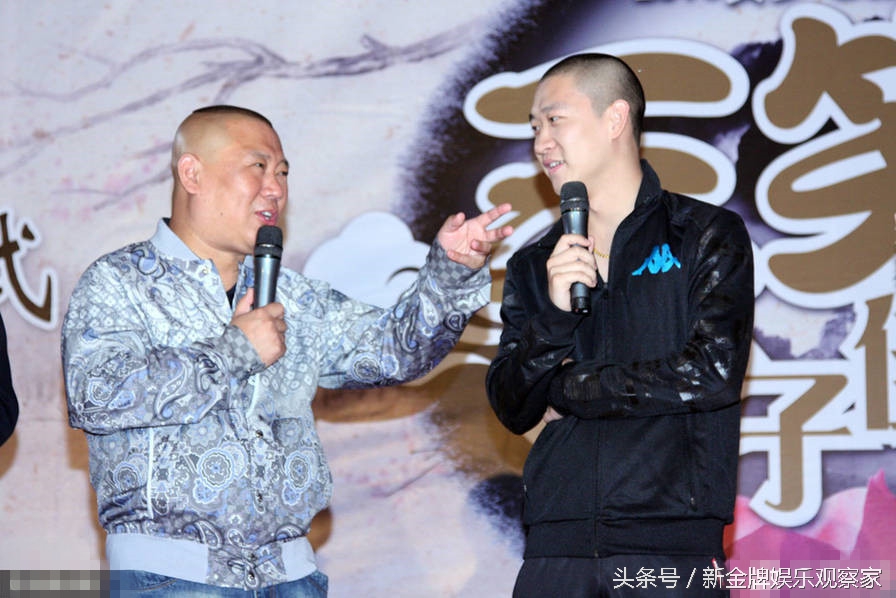 郭德纲手撕博士,郭德纲手撕大褂相声