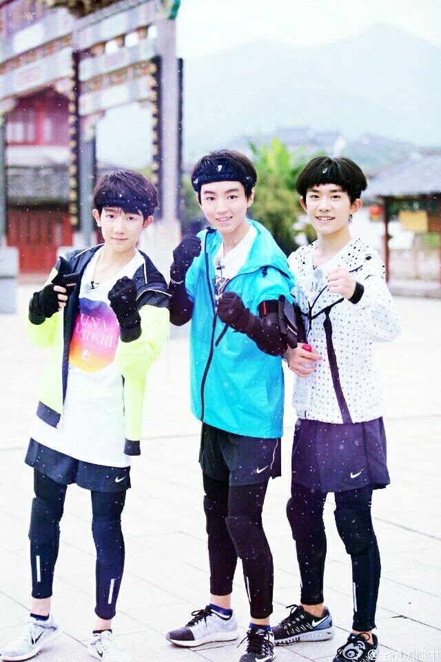 用tfboys的歌词写给朋友,写给tfboys的诗