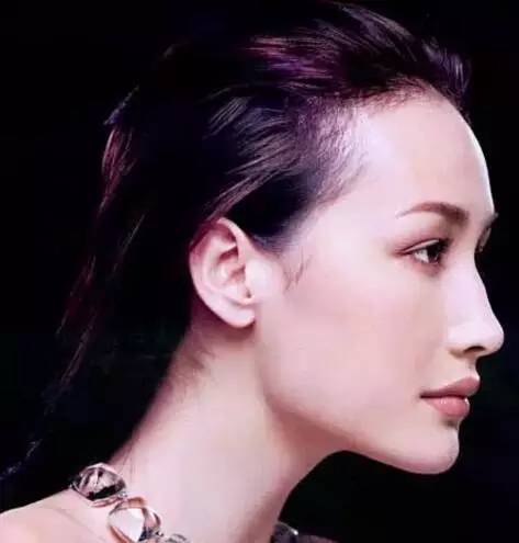 天惹噜姑娘们的混血妆已经登峰造极到这种地步了!