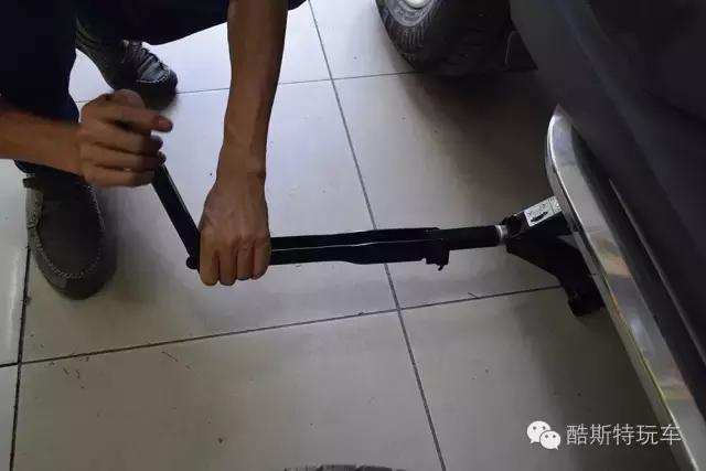 福特锐界的换轮胎教程,福特锐界更换轮胎推荐