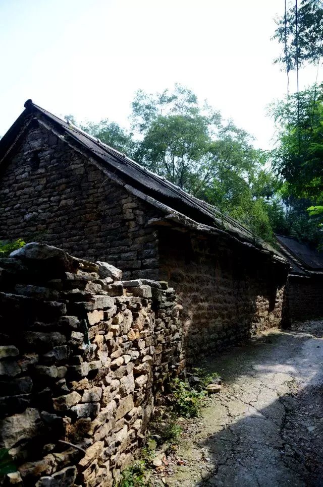 淄川区太河镇池板村近况,不可错过的绝美古村落石潭村