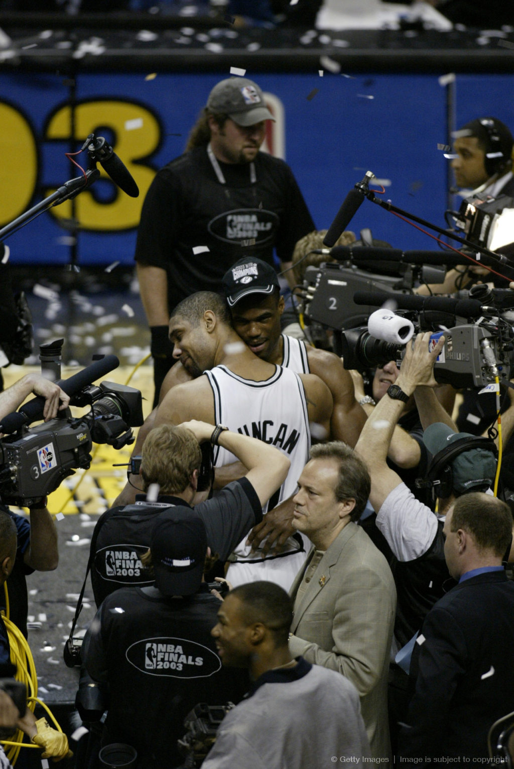 连巅峰奥尼尔都怕的男人,邓肯总决赛场均24+17+5+1+5