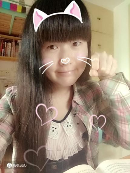 头条学院02期学员专访丨所有有梦的女孩儿，都带着与生俱来的美