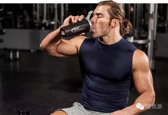 健身新手有必要吃维生素,健身维生素知识讲解