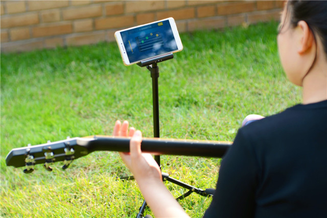 文艺青年之路，学吉他从未如此简单，Poputar智能吉他