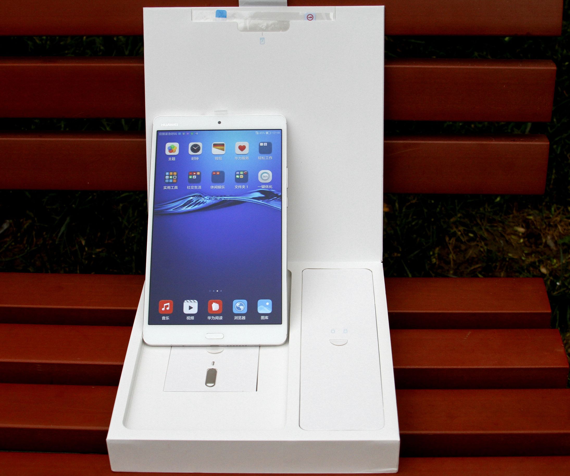 华为平板m3看视频卡吗,华为平板m3揽阅10寸