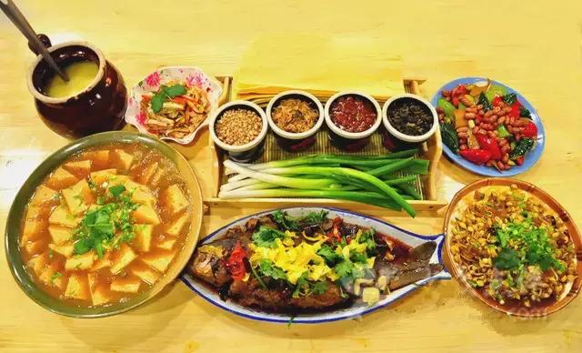 济南美食攻略--泥嚎！你被逮捕在佛山街美食犯罪现场！