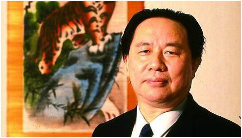 当年换飞机的首富牟其中,前首富牟其中出狱