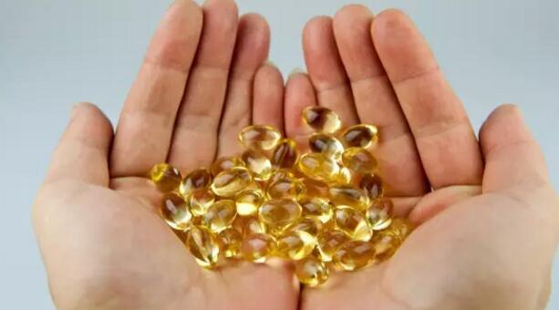 红色痘印可以用维生素e么,维生素e加芦荟胶可以淡化痘印吗