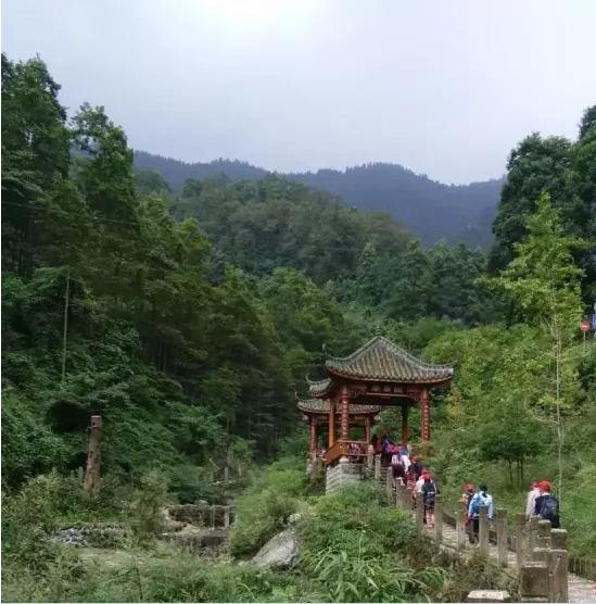 成都国庆悠闲一点到绵竹九龙吧!邻家女孩的感觉!