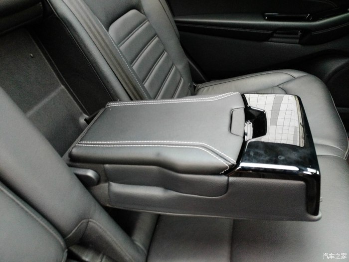 福特锐界2.0t四驱豪锐多少钱落地,锐界买二豪还是四豪