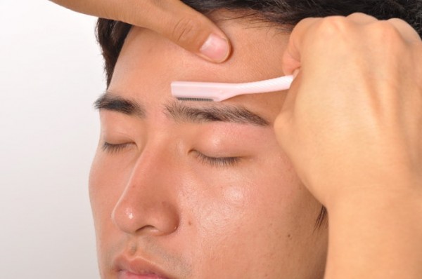 眉形脸型男士,眉形男士怎么修