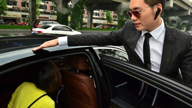 亏损“鸭梨”大，神州专车向私家车主敞开车门