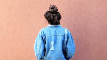 牛仔怎么洗防脱色,牛仔怎么洗可以减少损伤