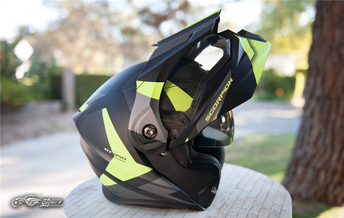 百变神盔，就差能上天了！