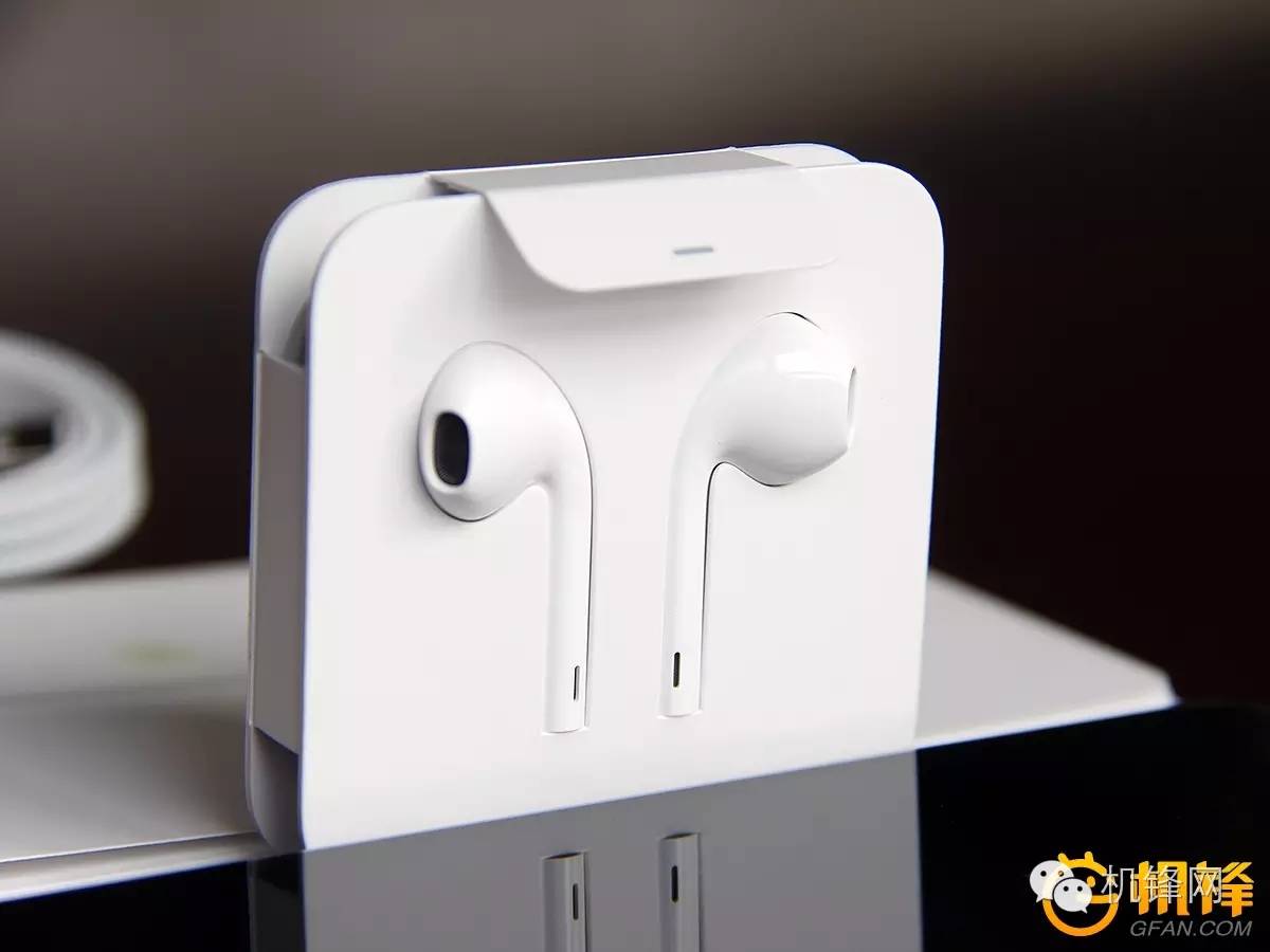 苹果7plus开箱全新亮黑色,iphone7plus开箱磨砂黑