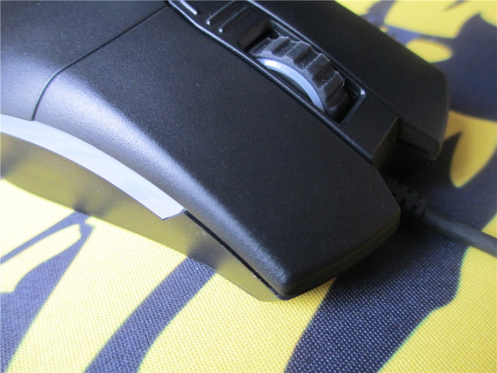 烧友评测剑指FPS市场，Ducky魔力能否再现？魔力鸭SECRETM游戏鼠标评测