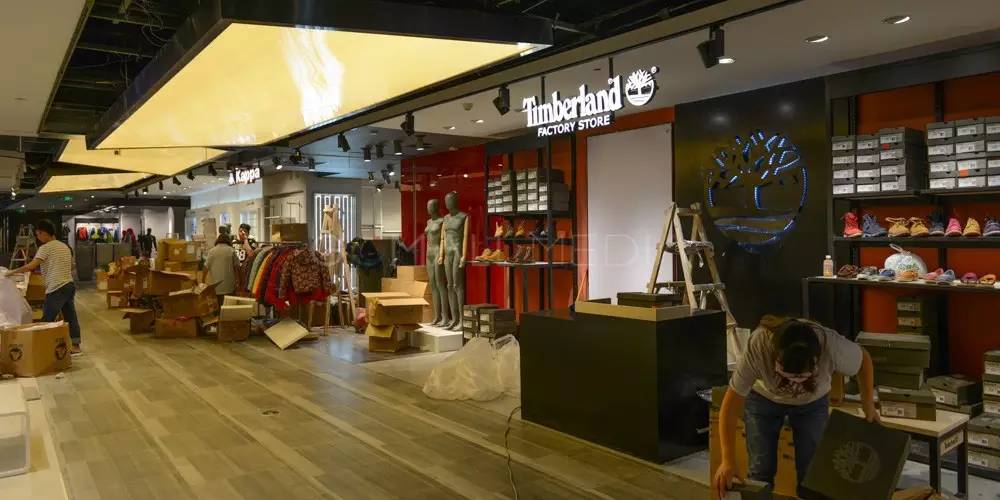 衣恋旗下服装店,衣恋中国第一家门店开在哪里