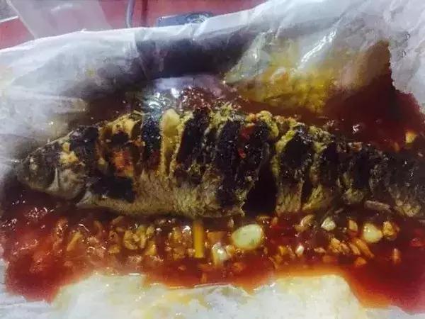 到万州吃烤鱼,重庆烤鱼正宗做法