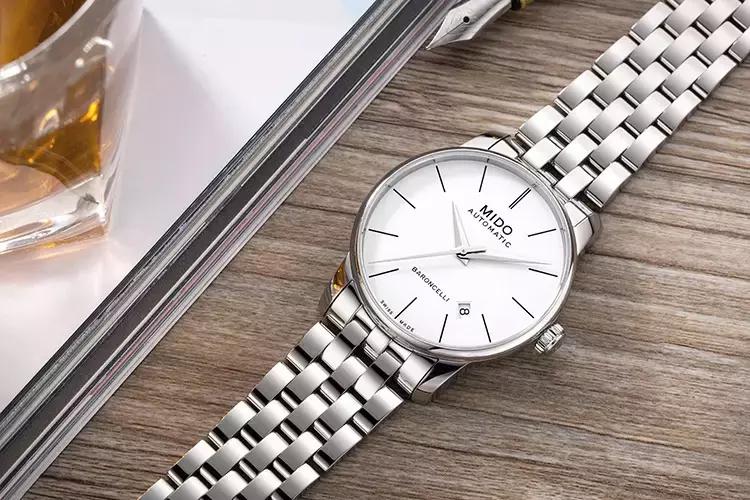 潜水表钢带还是橡胶表带,3000-5000元手表推荐瑞士腕表