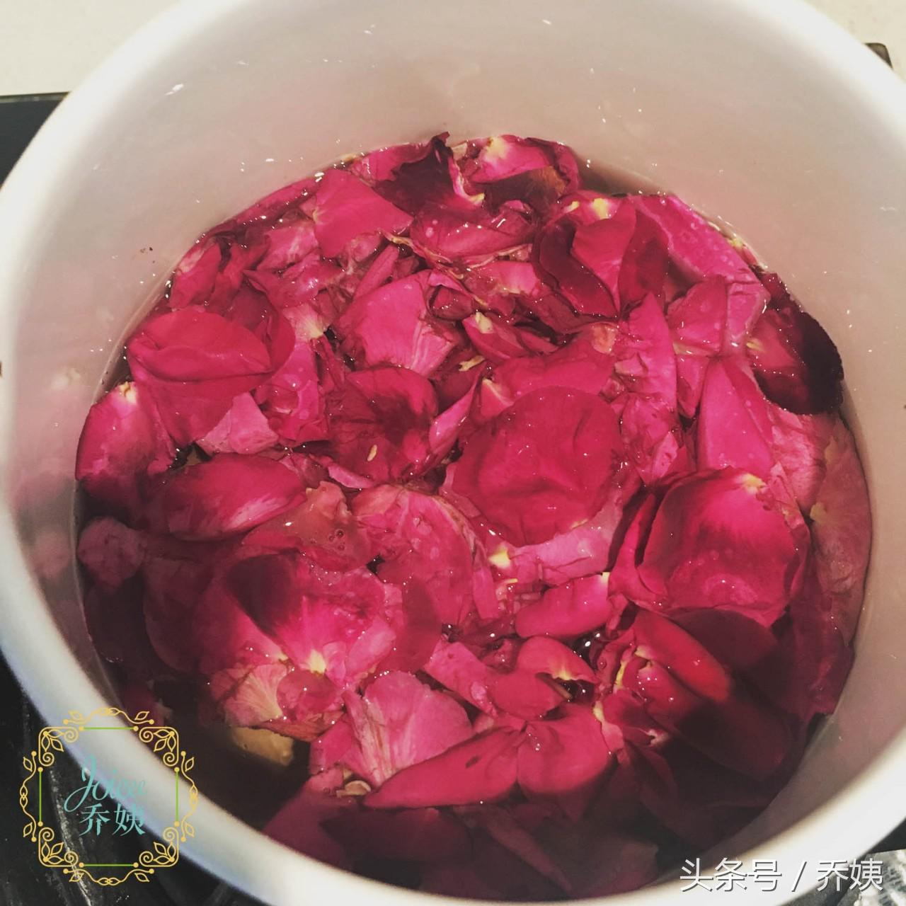 吃一口都是醇厚的红玫瑰味道,吃一口满口玫瑰香