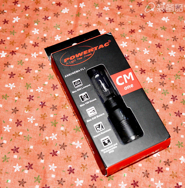 PowertacCM-one手电筒是装备中的酷
