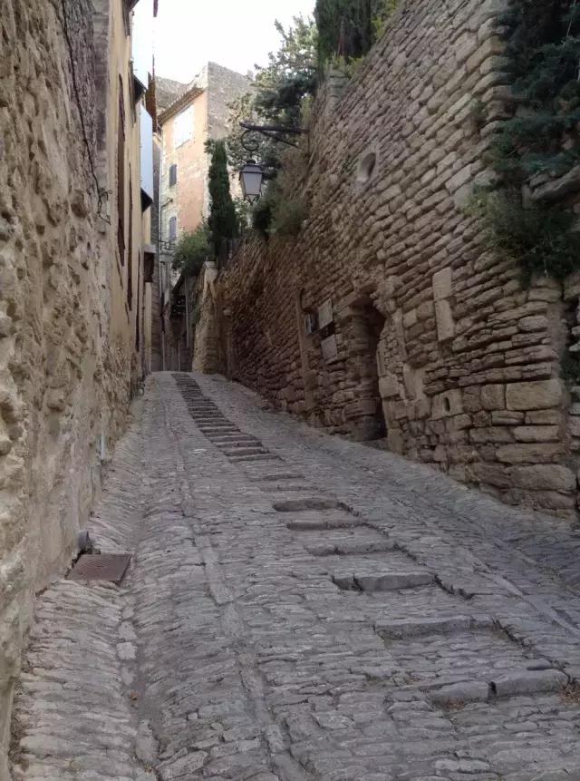 4000元穷游20座城市,4000元穷游